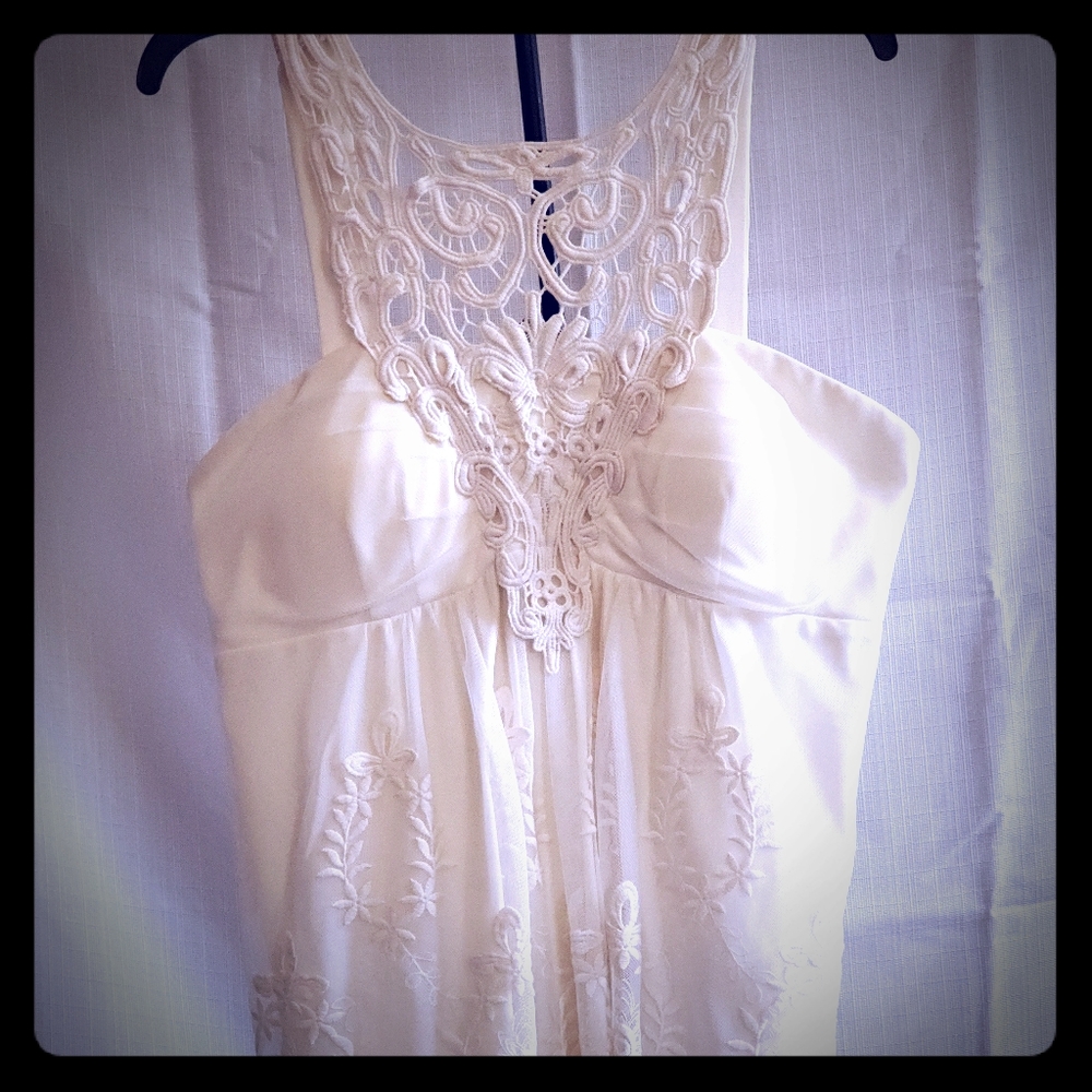 Elegant lace tank top